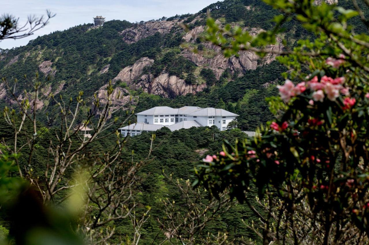 Huangshan Baiyun Hotel Exterior photo