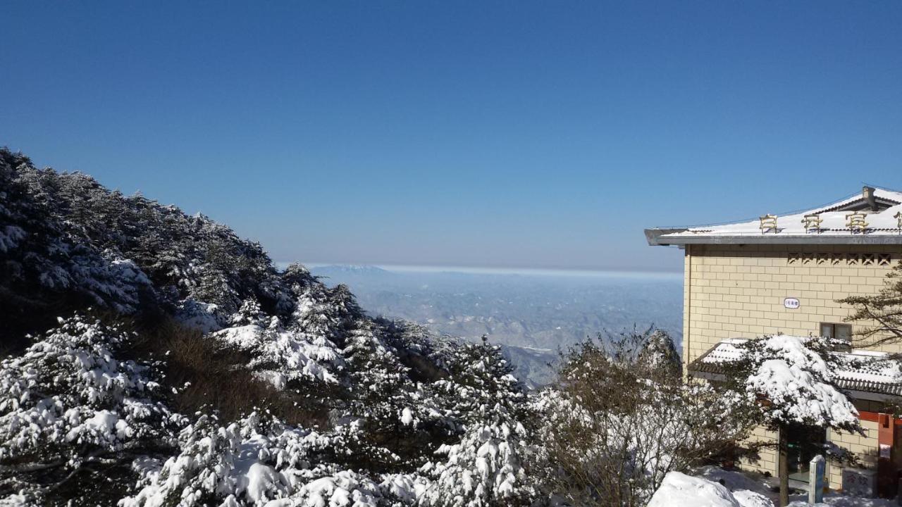 Huangshan Baiyun Hotel Exterior photo